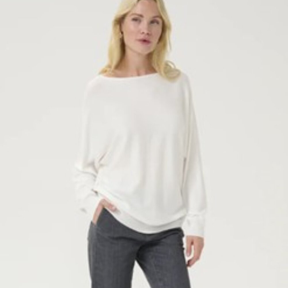 NWT Culture offwhite batwing sweater for women size small
